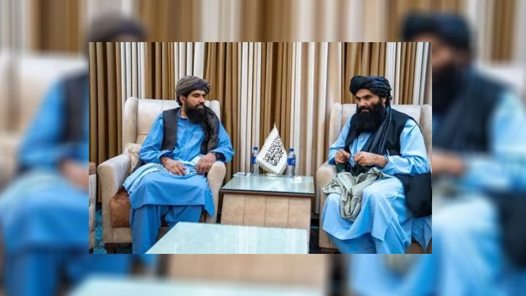 دیدار و گفتگوی سراج الدین حقانی با برادر ملاعمر در کابل