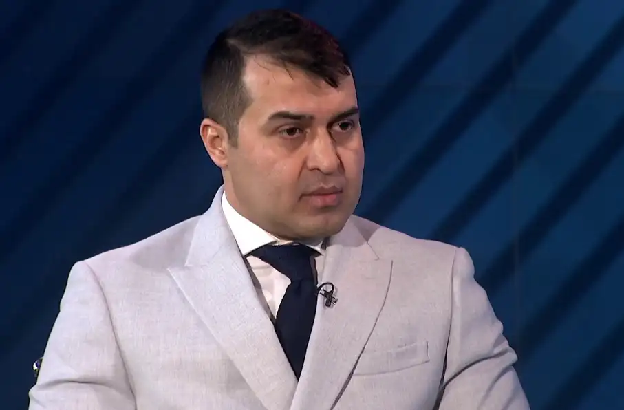 سمیع سادات: د طالبانو مشر د انټرنېټ په بندولو سره د افغانستان د منزوي کولو په لټه کې دی