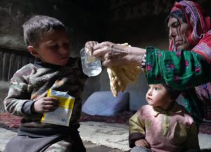افغانستان با شدیدترین موج سوءتغذیه در تاریخ خود روبه‌رو است