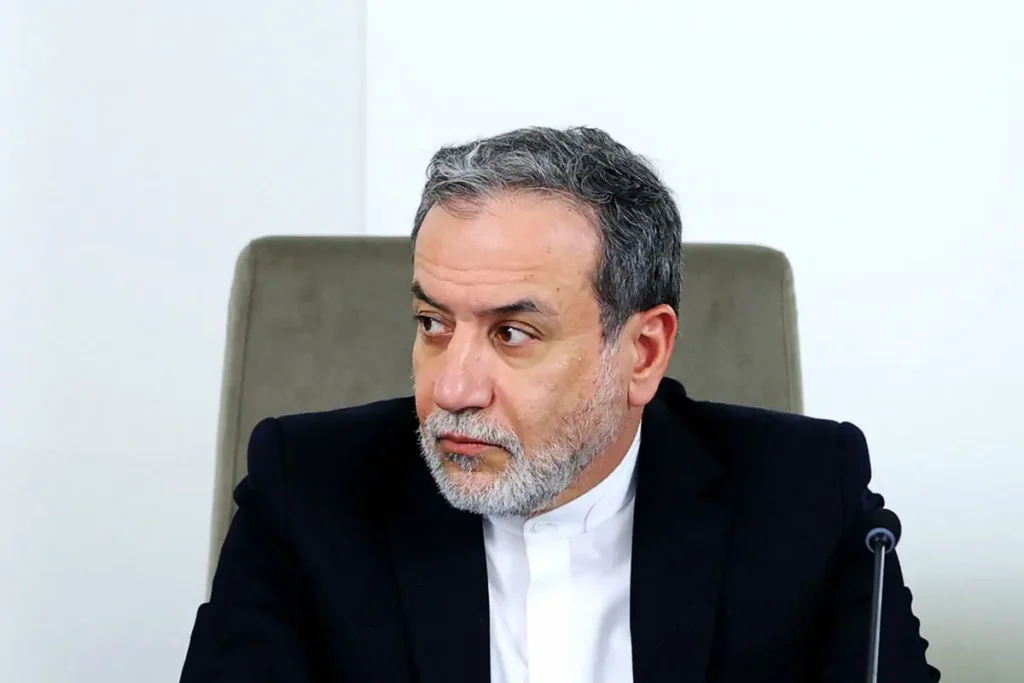 د ایران د بهرنیو چارو وزیر: د جګړې ډګر ته بېرته ستنېدل به له لا ډېرو حیرانوونکو پایلو سره مل وي