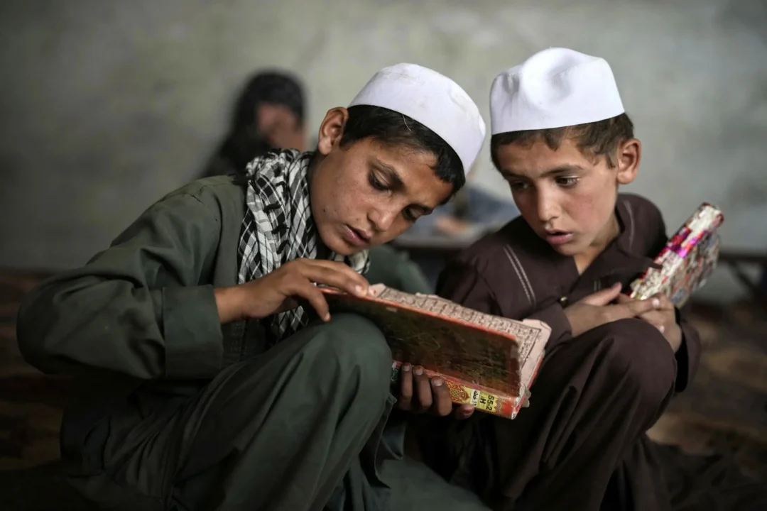 کاهش انگیزه آموزشی دانش‌آموزان و دانشجویان در پی گسترش مدارس دینی