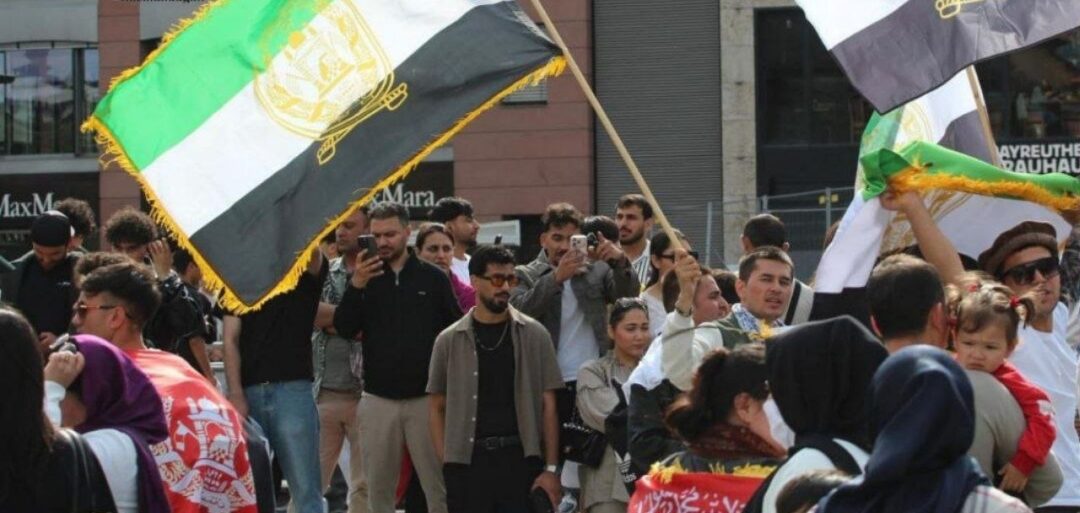 شهروندان افغانستان در آلمان علیه طالبان اعتراض کردند