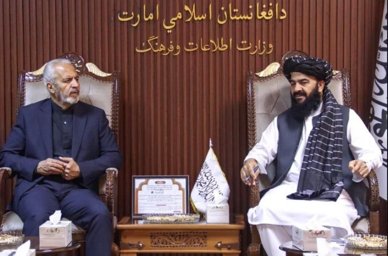 طالبانو له ایران څخه غوښتي چې کربلا ته د افغان زیارت کوونکو د تګ راتګ بهیر اسانه کړي.