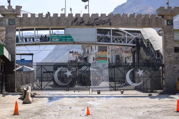 طالبان به ۶۸ دانشجوی پاکستانی اجازه بازگشت دادند