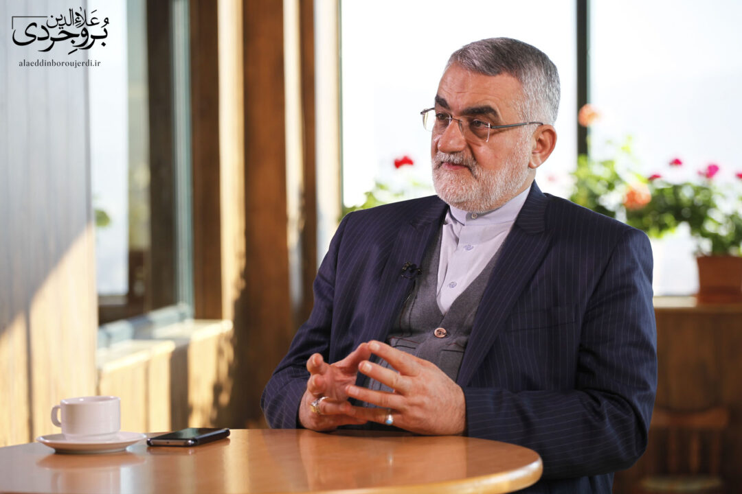 کنترل تنگه هرمز برای همیشه در اختیار ایران باقی میماند