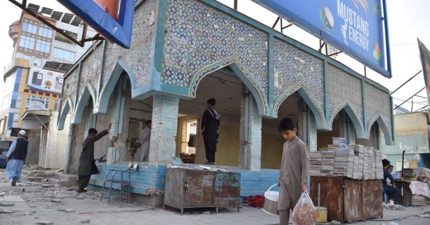 طالبان در بلخ کتابخانه تاریخی بیهقی را تخریب کردند