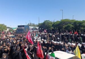 لحظه موعود فرا رسید؛ آخرین وداع با قائد شهید امت در مشهدالرضا