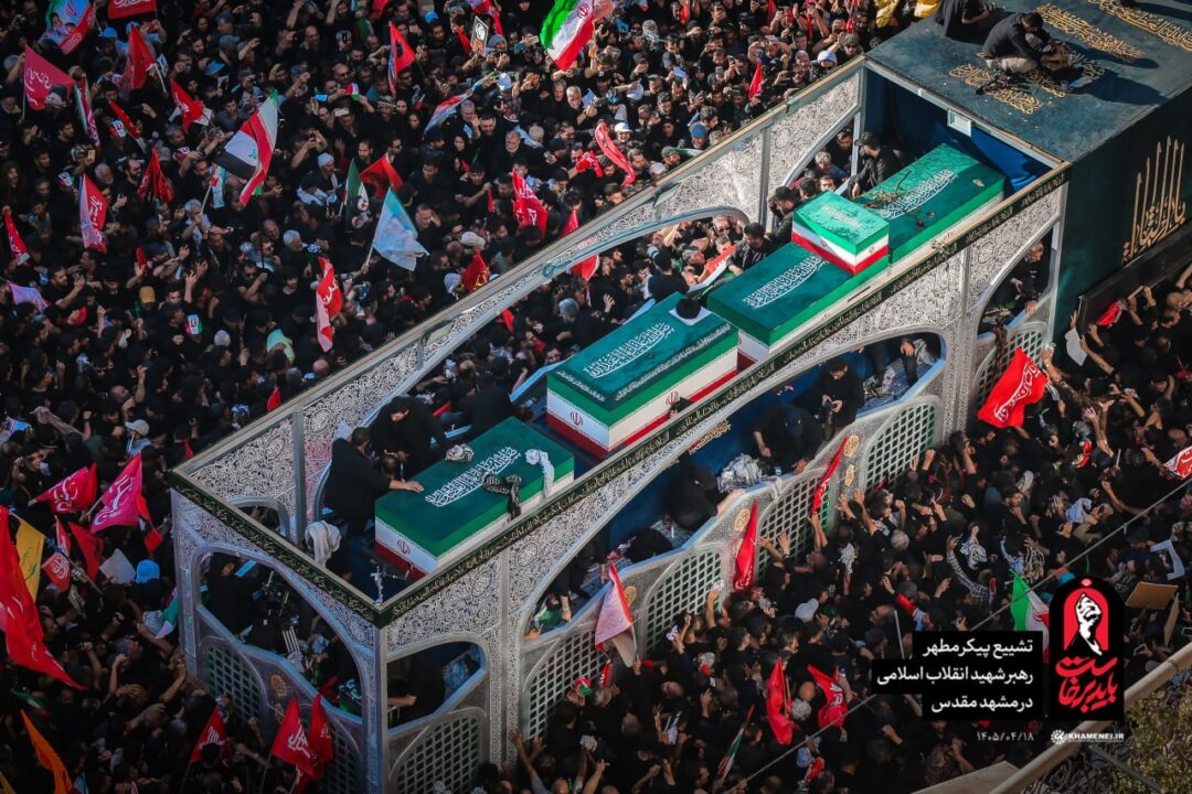 آخرین وداع با قائد شهید امت در مشهدالرضا 2