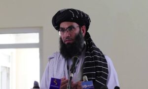 وزیر طالبان: حاکمیت از اجرای احکام شریعت به دلیل انتقادهای جهانی عقب‌نشینی نمی‌کند