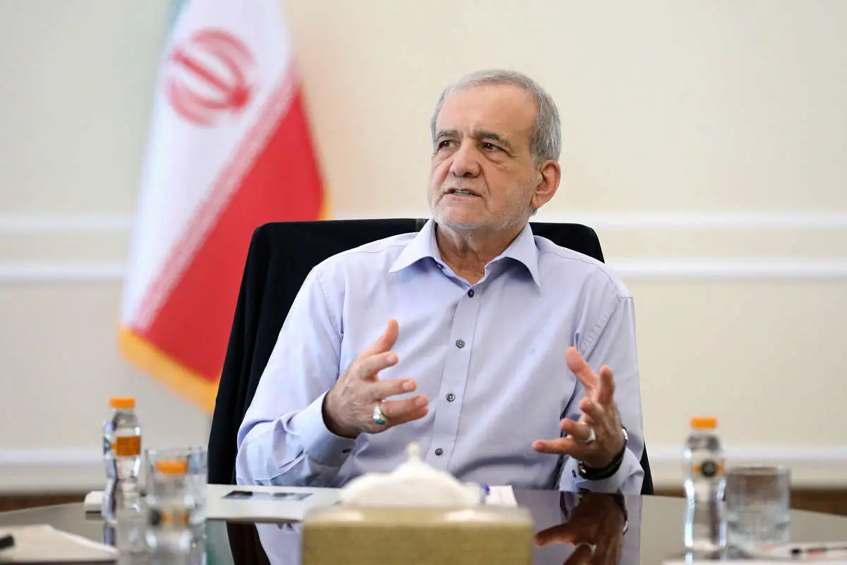 تأکید رئیس‌جمهور ایران بر تسهیل و گسترش همکاری‌های اقتصادی ایران با افغانستان