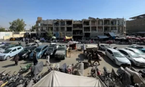 شاروالی طالبان در قندهار دو مرکز تجارتی را با حدود دو هزار دکان تخریب می‌کند