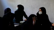 هزار روز ممنوعیت تحصیل؛ ریچارد بنت : دختران افغانستان تسلیم رویاهای خود نمی‌شوند