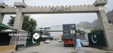 پاکستانی تمامی گذرگاه‌های مرزی خود با افغانستان و ایران را مسدود کرد