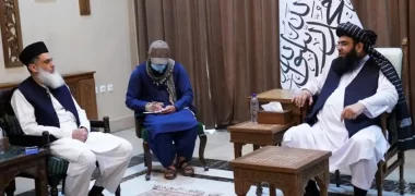 مولوی عبدالکبیر در دیدار با سفیر پاکستان؛ حاکمیت افغانستان خواهان روابط نیک با تمام همسایگان است