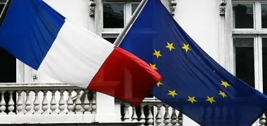 مقام ارشد اتحادیه اروپا : تصمیمات ماکرون احتمالا باعث خروج فرانسه از اتحادیه اروپا می‌شود