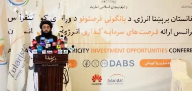 مولوی عبدالکبیر : افغانستان خواهان تعامل با جهان است