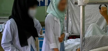 سازمان ملل: ایران برای زنان و دختران افغانستانی زمینه‌ی آموزش قابلگی و پرستاری فراهم می کند