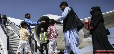توقف پروازهای انتقال پناه‌جویان افغان به آلمان