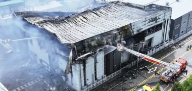 آتش‌سوزی یک فابریکه در کره جنوبی ۲۰ کشته و ده‌ها زخمی برجای گذاشت
