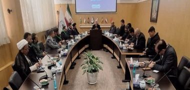 نشست مدیر مهاجرین خراسان رضوی با هیآت مذهبی ایران