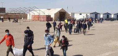 ۳۷۸ خانواده افغان روز گذشته از پاکستان و ایران به کشور برگشتند
