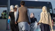 کانادا و پاکستان برای انتقال 6 هزار پناهجوی افغانستانی توافق کردند