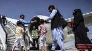توقف پروازهای انتقال پناه‌جویان افغان به آلمان
