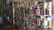 جمع آوری کتابها در دایکندی توسط طالبان