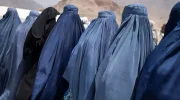 گاردین در گزارشی از افزایش خودکشی زنان در افغانستان خبر داده است