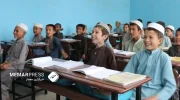 رهنمود تازه طالبان برای نوع پوشش دانش‌آموزان از بازگشت کلاه و دستار خبر می دهد