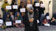 زنان معترض در بلخ خواستار بازگشایی مکاتب و دانشگاه‌ها به‌روی دختران شدند