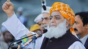 فضل‌الرحمن: اگر فشارها ادامه یابد، پاکستان را در یک هفته تصرف می‌کنیم