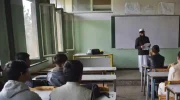 اجرای اجباری یونیفورم جدید دانش آموزان طالبان در مکاتب افغانستان